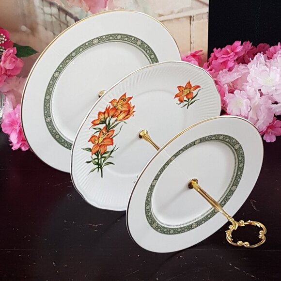 3 Tier Bone China Cake Stand Cupcake Dessert  High Tea Party Tray Christmas Gift - Picture 3 of 11
